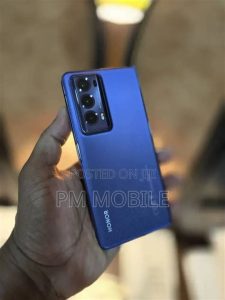 Honor Magic V2