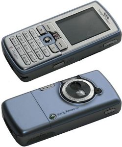 Sony D750